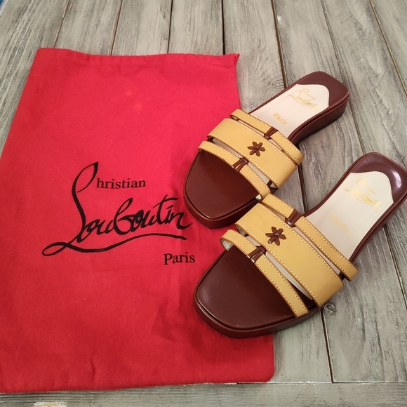 Christian Louboutin Vintage Leather Sandal in Tan/Oak Combo Euro 37 - Picture 1 of 15